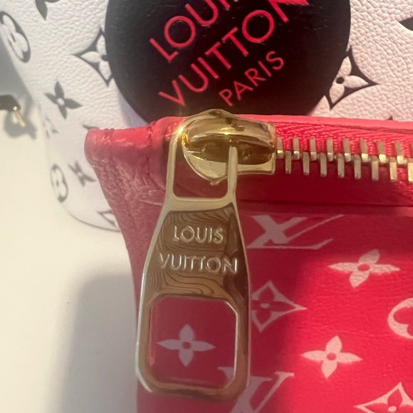 Louis Vuitton Spring In The City collection zippered pouch💖💖🖤🖤 - Picture 8 of 13
